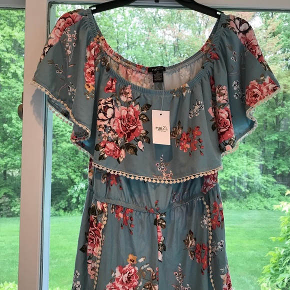 Rue 21 Romper - Picture 5 of 5